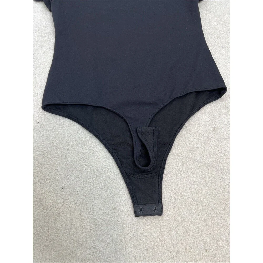 Women’s Free People Intimately M Black Thong Bodysuit Short Sleeve Minimalist